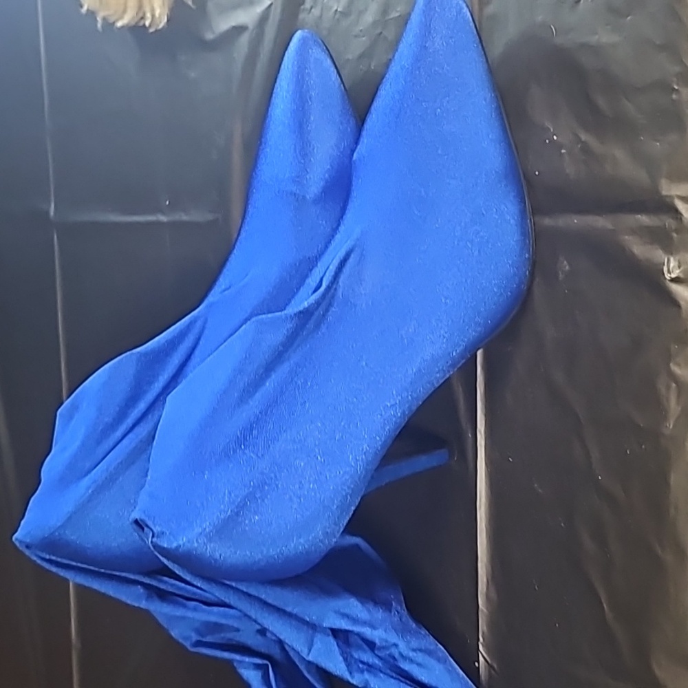 #heelswithleggings #pants#heels electric blue 💙 size 9